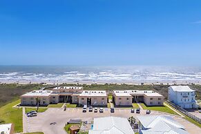 Direct Beach Access: Sunny Port Aransas Condo