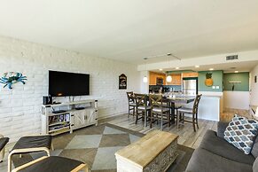 Direct Beach Access: Sunny Port Aransas Condo