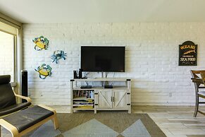 Direct Beach Access: Sunny Port Aransas Condo