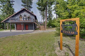 Cle Elum Cabin w/ Hot Tub, Fire Pit & Deck!