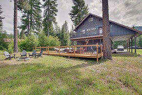 Cle Elum Cabin w/ Hot Tub, Fire Pit & Deck!