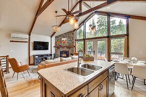 Cle Elum Cabin w/ Hot Tub, Fire Pit & Deck!