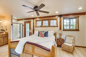 Cle Elum Cabin w/ Hot Tub, Fire Pit & Deck!