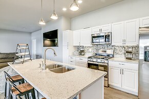 Palmer Apartment w/ Peaceful Pond & Kayaks!