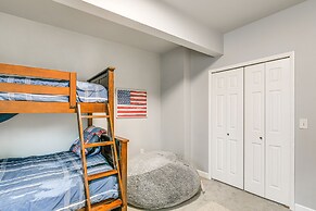 Palmer Apartment w/ Peaceful Pond & Kayaks!