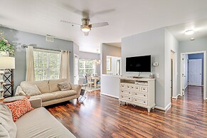 Chic Lewes Condo w/ Community Pool!