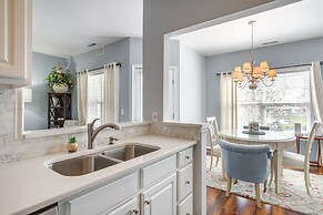 Community Pool & Private Balcony: Chic Lewes Gem