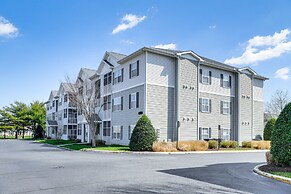 Community Pool & Private Balcony: Chic Lewes Gem