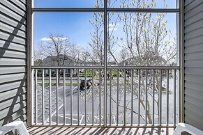 Community Pool & Private Balcony: Chic Lewes Gem