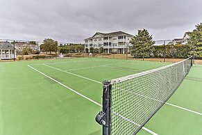 3 Mi to Beach: NMB Golf Resort Condo