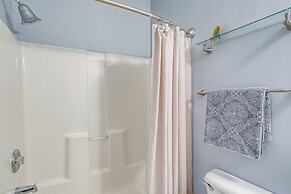 3 Mi to Beach: NMB Golf Resort Condo