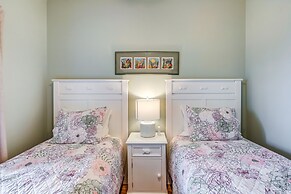 3 Mi to Beach: NMB Golf Resort Condo