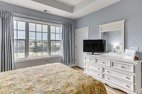 3 Mi to Beach: NMB Golf Resort Condo