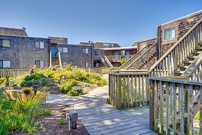 Watsonville Condo w/ Ocean Views & Beach Access