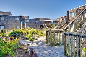 Watsonville Condo w/ Ocean Views & Beach Access