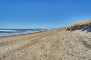 Watsonville Condo w/ Ocean Views & Beach Access