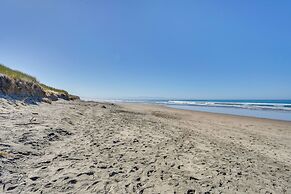 Watsonville Condo w/ Ocean Views & Beach Access