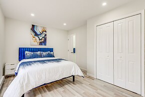 Chic Coolbaugh Township Getaway w/ Hot Tub!