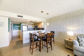 Beachfront Condo w/ Pool Access in Port Aransas