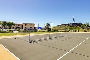 Beachfront Condo w/ Pool Access in Port Aransas