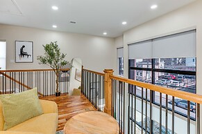 Luxe Newark Retreat w/ Rooftop Deck: Pets Welcome!
