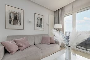 Żwirki Apartment Łódź by Renters