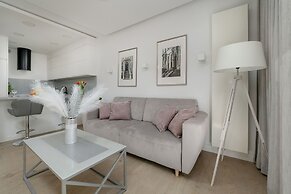 Żwirki Apartment Łódź by Renters