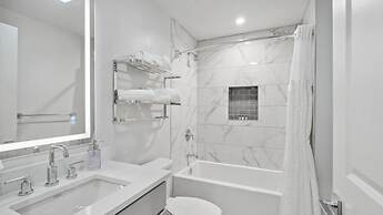 The Eleanor New Orleans