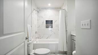 The Eleanor New Orleans