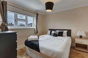 Impeccable 3-bed House in Basildon