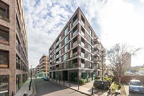 Rockstar Fish Island Penthouse