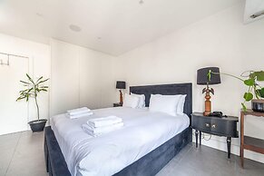 Rockstar Fish Island Penthouse