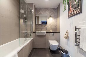 Rockstar Fish Island Penthouse