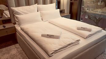 Bellman Hotel