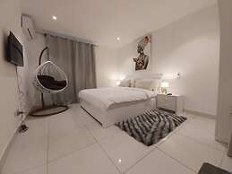 EBS legend one bedroom dupulex