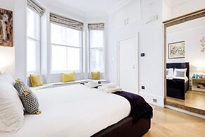 Bright and Modern Mayfair Apartment