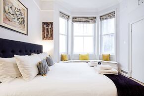 Bright and Modern Mayfair Apartment