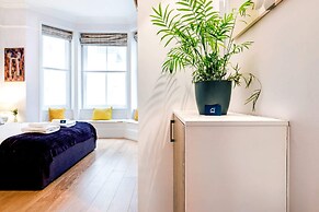 Bright and Modern Mayfair Apartment