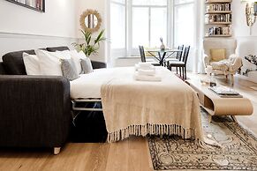 Bright and Modern Mayfair Apartment