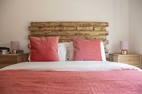 Modern Wandsworth Apartment