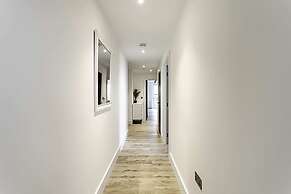 Icon Tower Flat One - North Acton