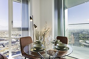 Beautiful 2 Bed Icon Tower Flat 5