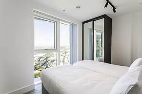 Beautiful 2 Bed Icon Tower Flat 5