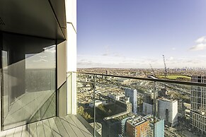 Beautiful 2 Bed Icon Tower Flat 5