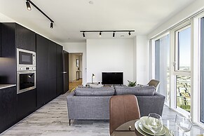 Beautiful 2 Bed Icon Tower Flat 5