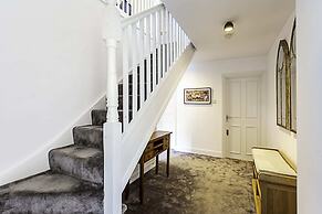 Idyllic Islington Flat