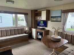 Super Pet Friendly 2 Bedroom Caravan Heacham Beach