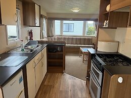 Super Pet Friendly 2 Bedroom Caravan Heacham Beach