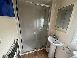 Super Pet Friendly 2 Bedroom Caravan Heacham Beach