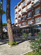 Hotel Madonna Del Pino